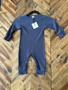 NWT Boutique Gray Ribbed Jumpsuit 6-9M Long Sleeve One Piece Romper